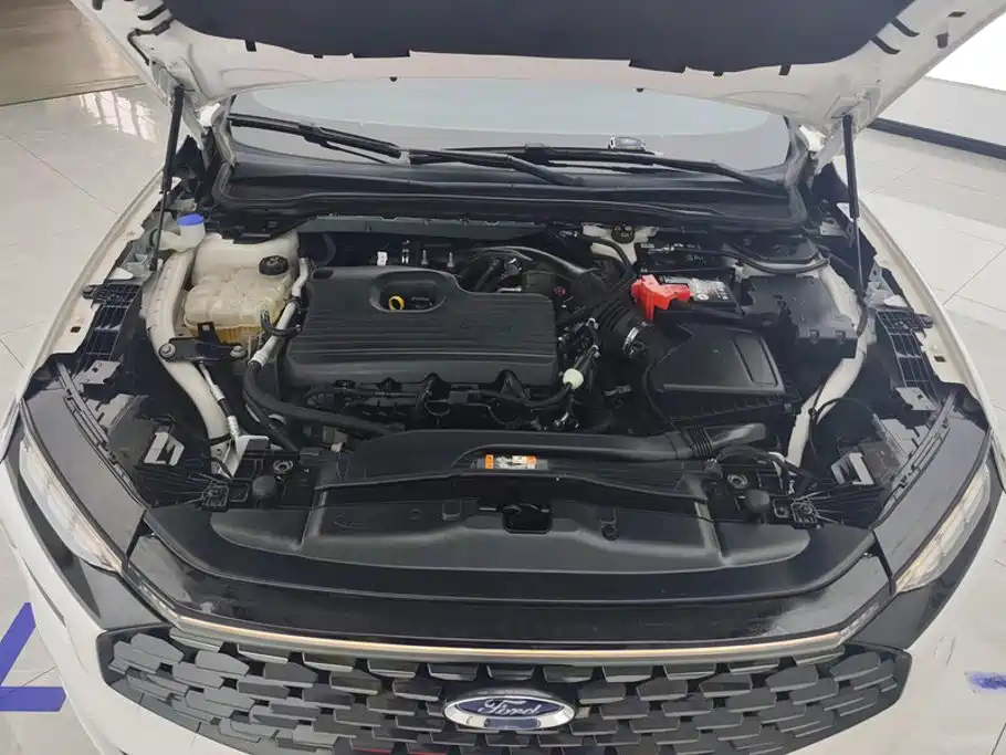 Ford Mondeo — миниатюра 10