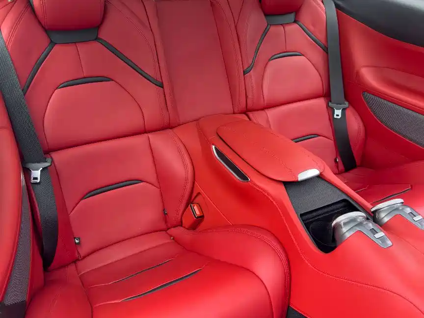 Ferrari GTC4Lusso — миниатюра 26