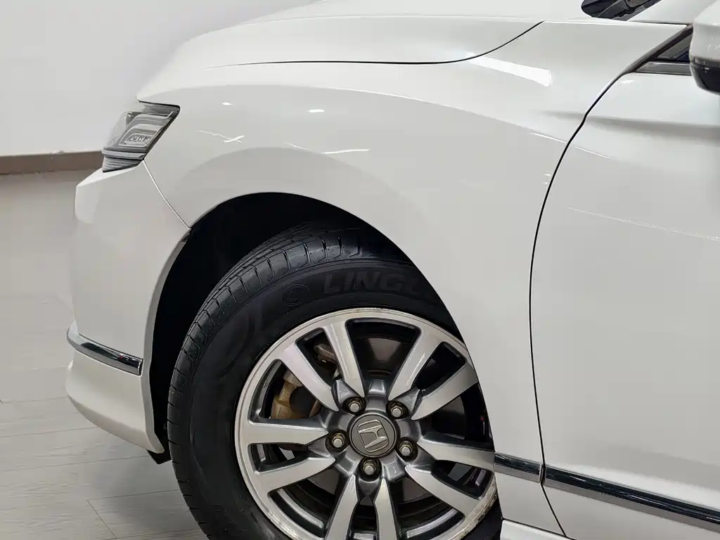 Honda Spirior — миниатюра 6