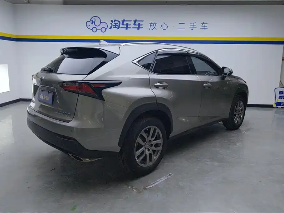 Lexus NX 2015 200t