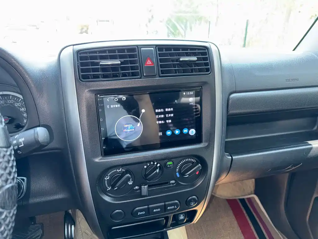 Suzuki Jimny — миниатюра 6
