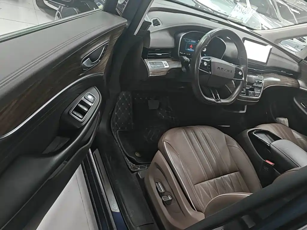 Roewe iMAX8 New Energy — миниатюра 16