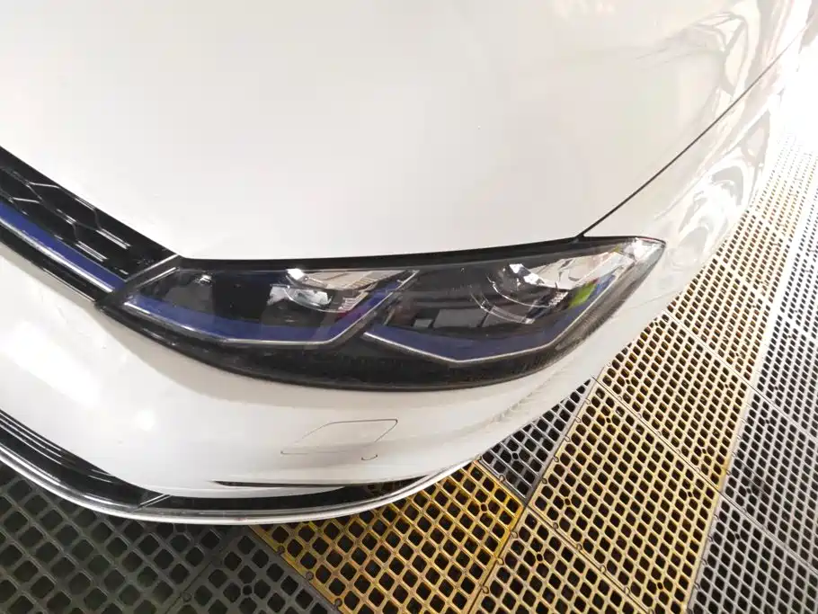 Volkswagen Golf EV — миниатюра 5