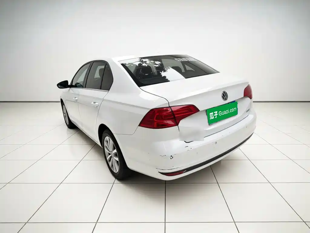 Volkswagen Bora — миниатюра 4