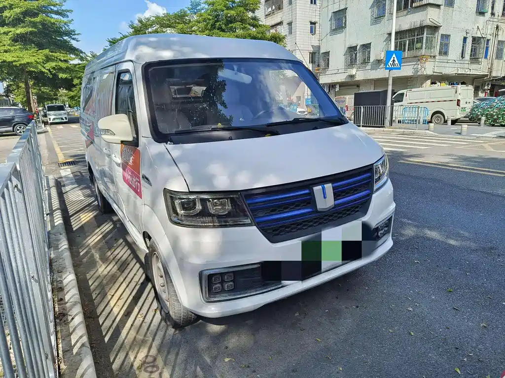Yuan Cheng Yuan Cheng E5 — миниатюра 6