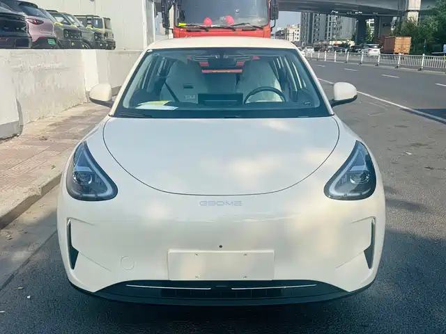 2025 Geely Xingyuan