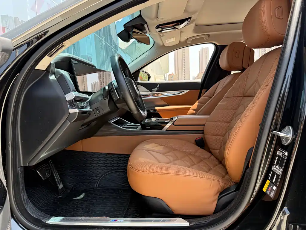 BMW 7 Series 7 2023 735Li M Sport