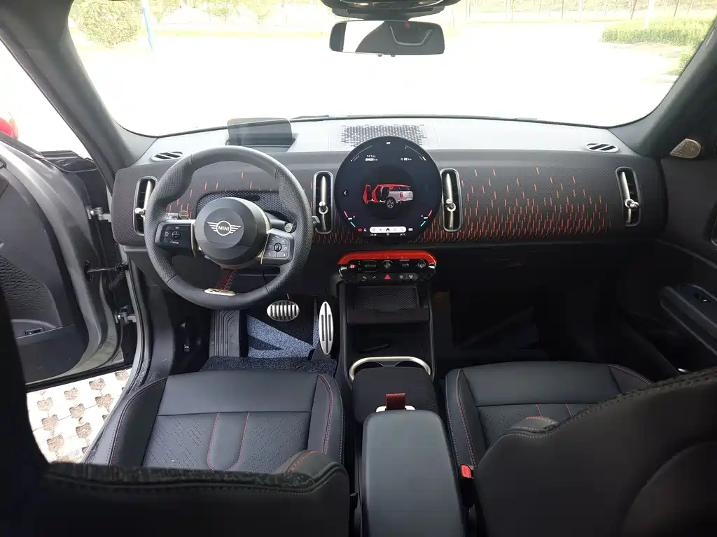 MINI JCW COUNTRYMAN
