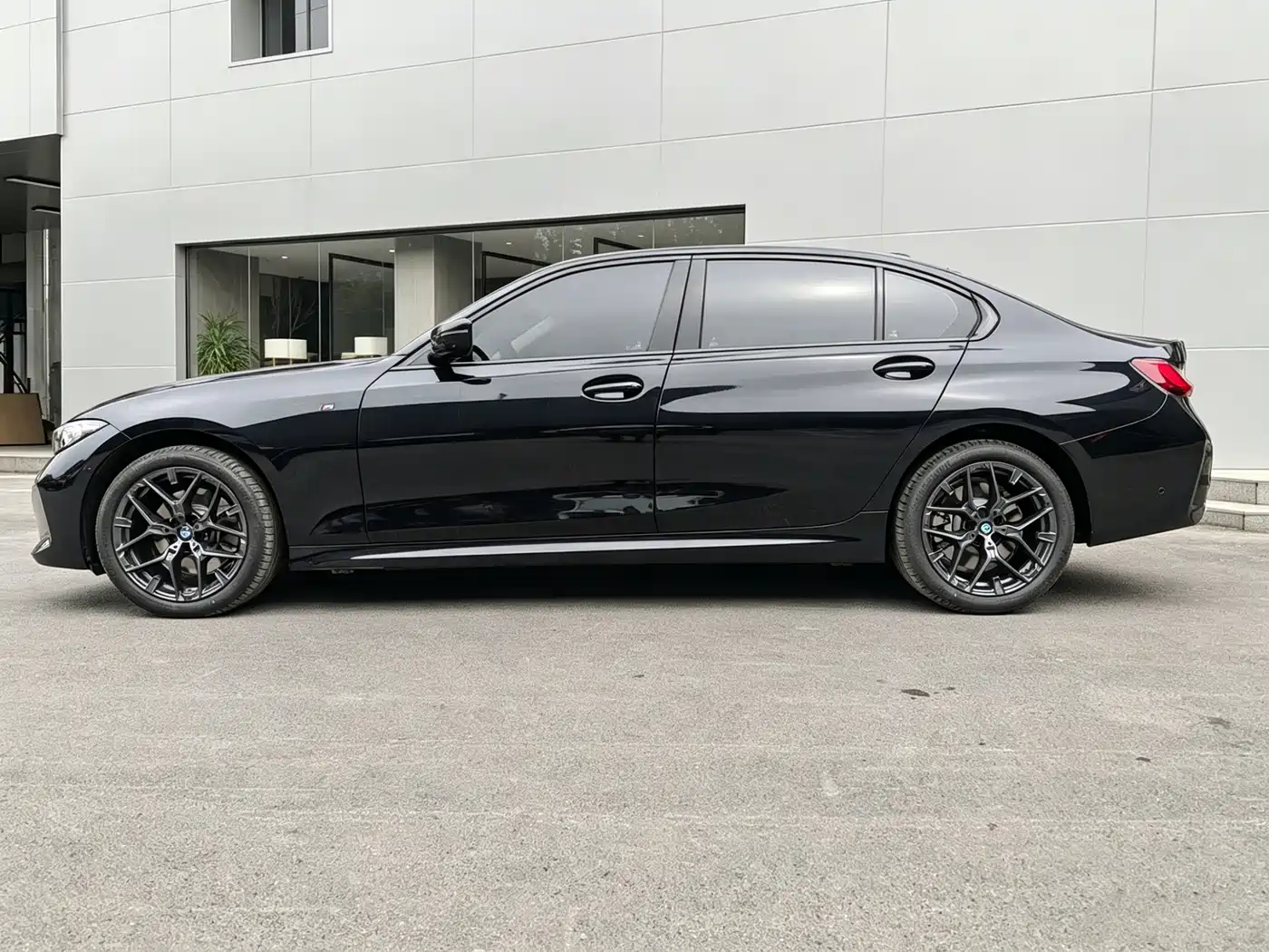 BMW 3 series 2026 Черный из Китая
