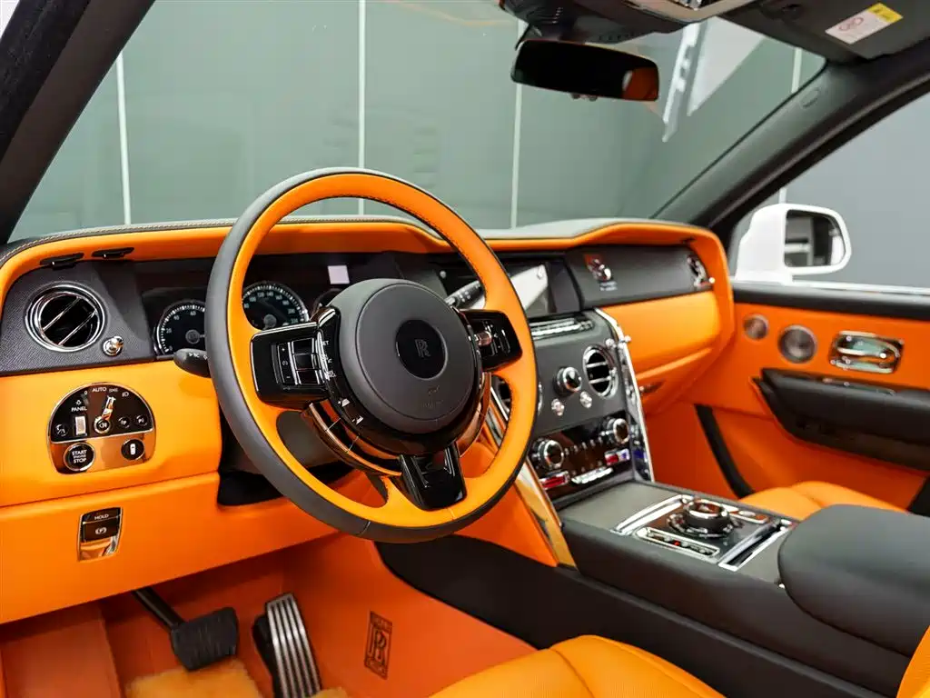 ROLLS-ROYCE CULLINAN