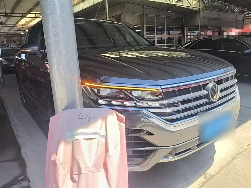 Volkswagen Touareg 2022 3.0TSI Sport