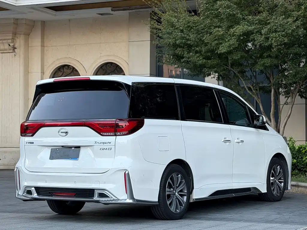 GAC TRUMPCHI M8