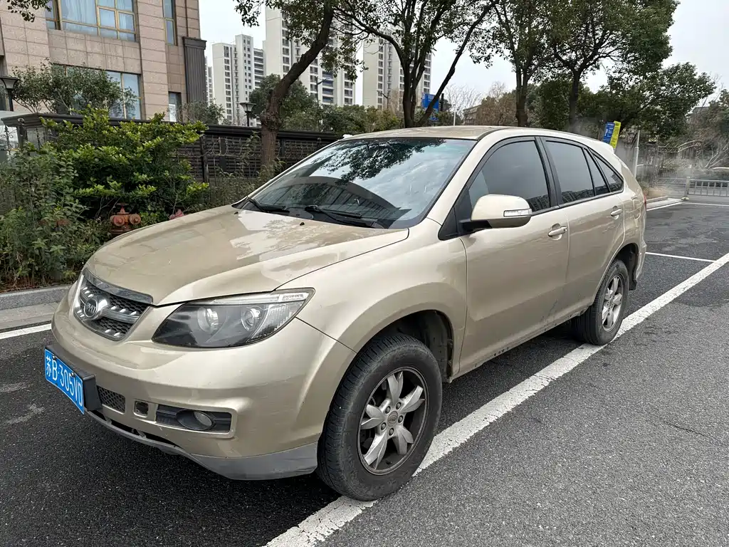 Byd S6 2015