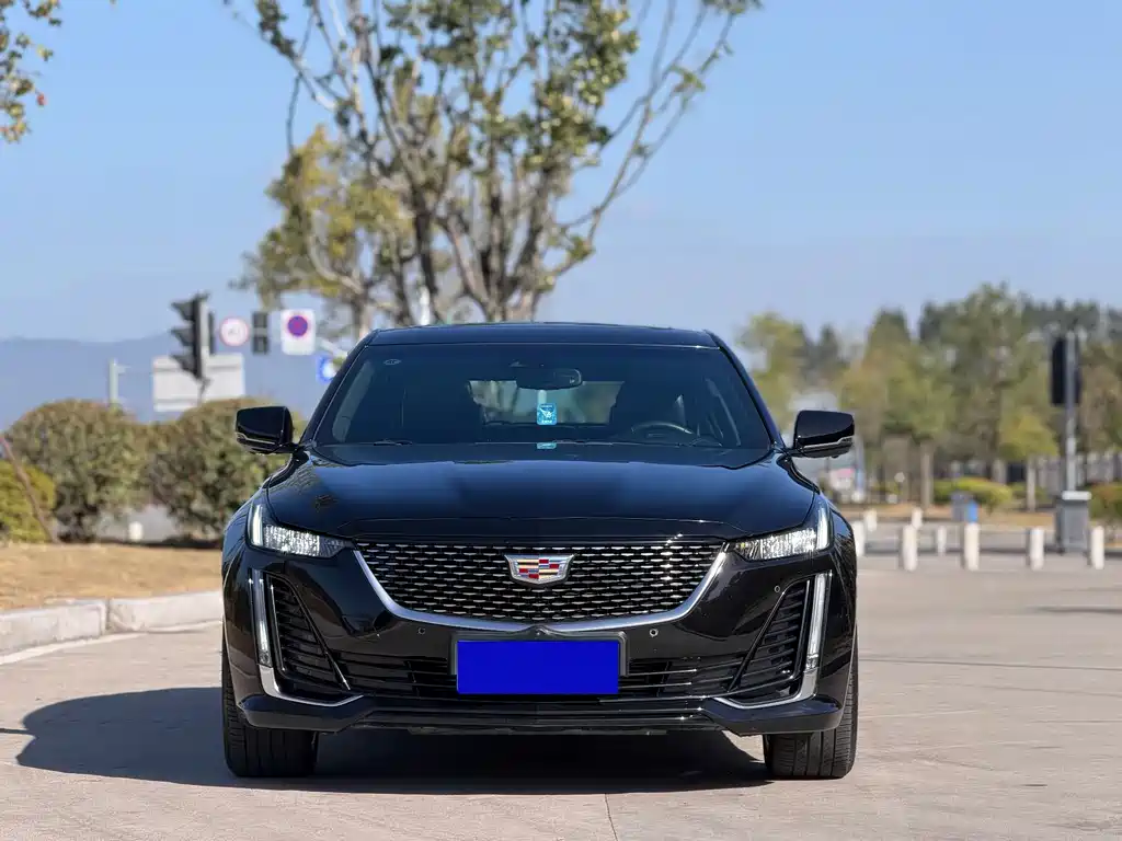 Cadillac CT5 — миниатюра 2