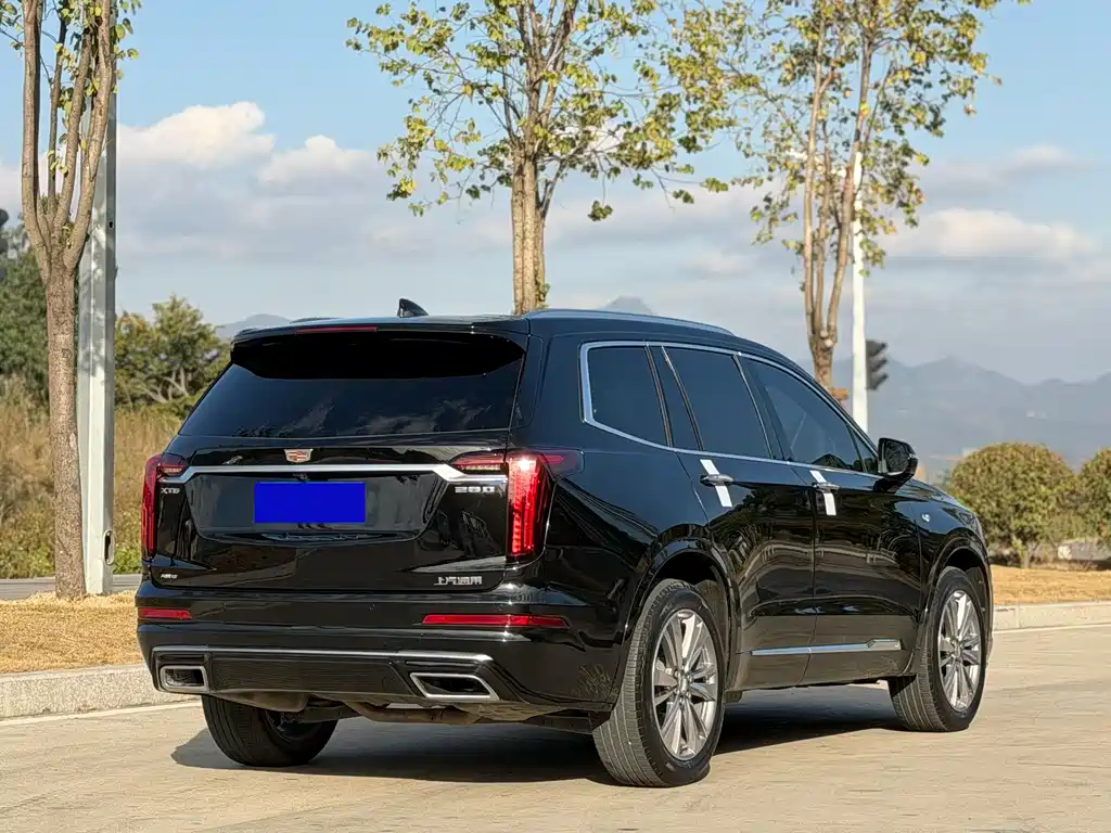Cadillac XT6 — миниатюра 8
