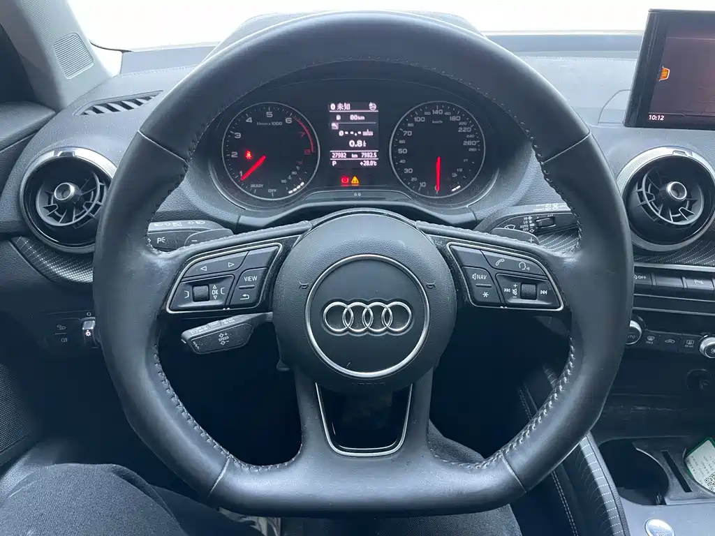 Audi Q2L — миниатюра 9