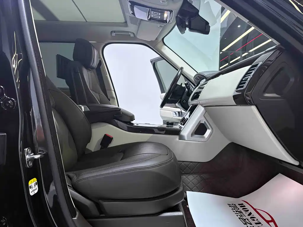 Land Rover Range Rover — миниатюра 13