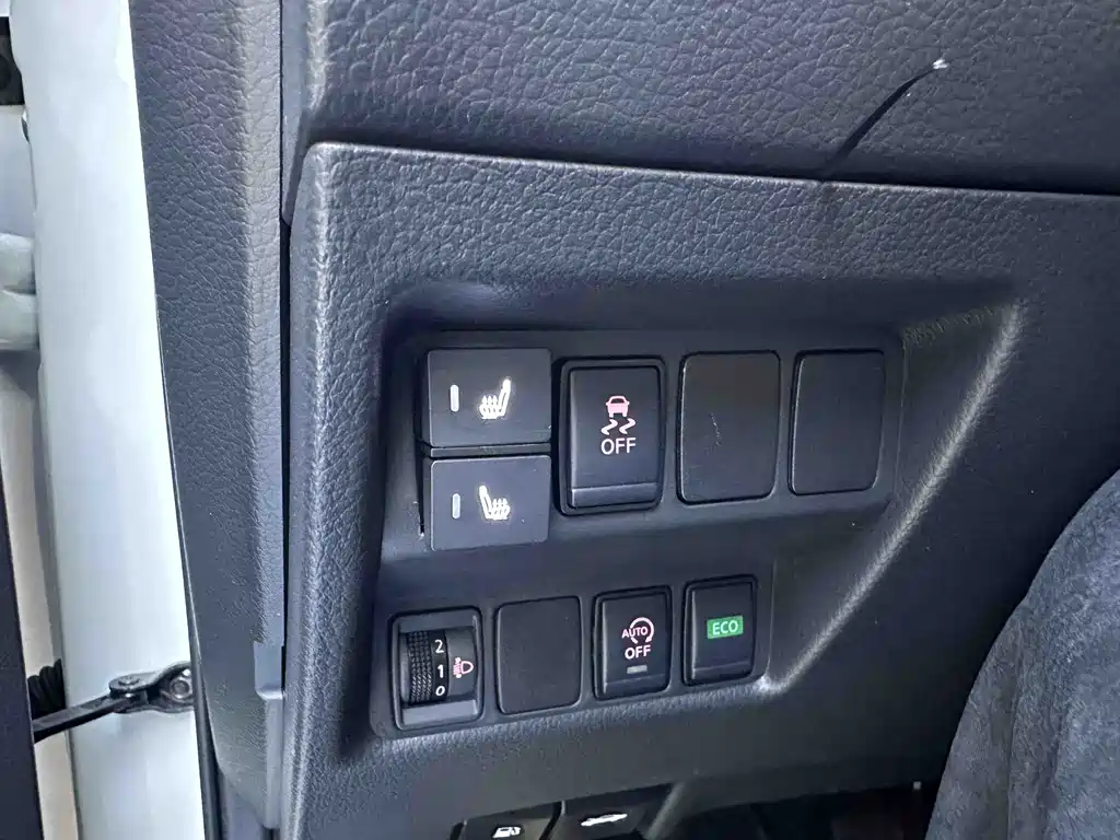 Nissan X-Trail — миниатюра 15