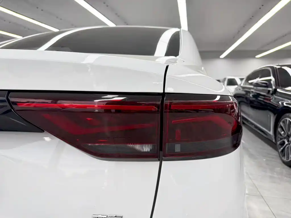 Geely Emgrand — миниатюра 19