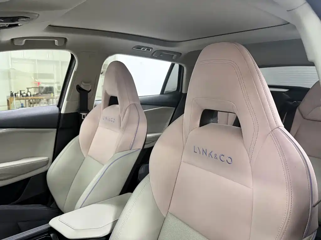 Lynk & Co 06 EM-P — миниатюра 11