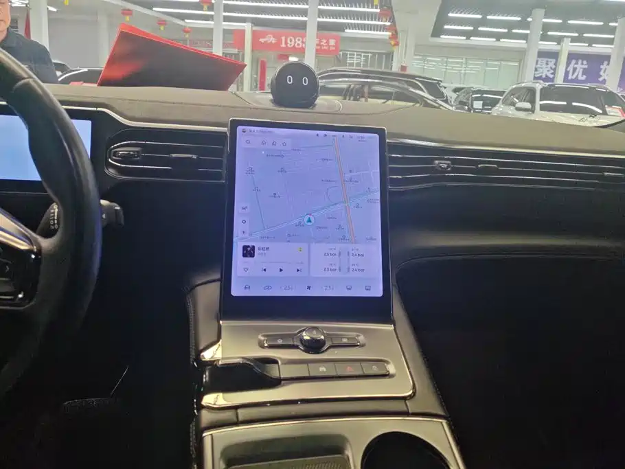 NIO EC6 — миниатюра 13