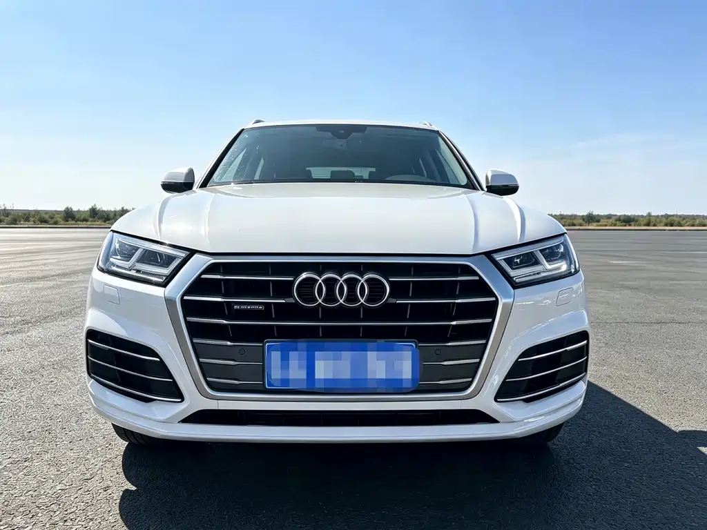 Audi Q5L — миниатюра 2