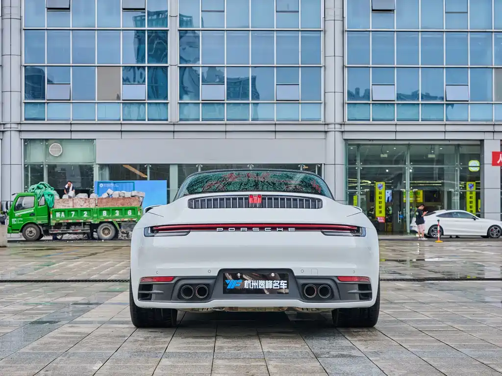 Porsche 911 2023 Targa 4 3.0T