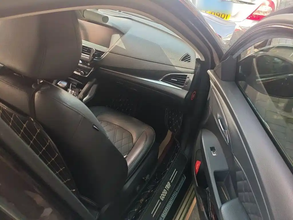 Borgward BX7 — миниатюра 19