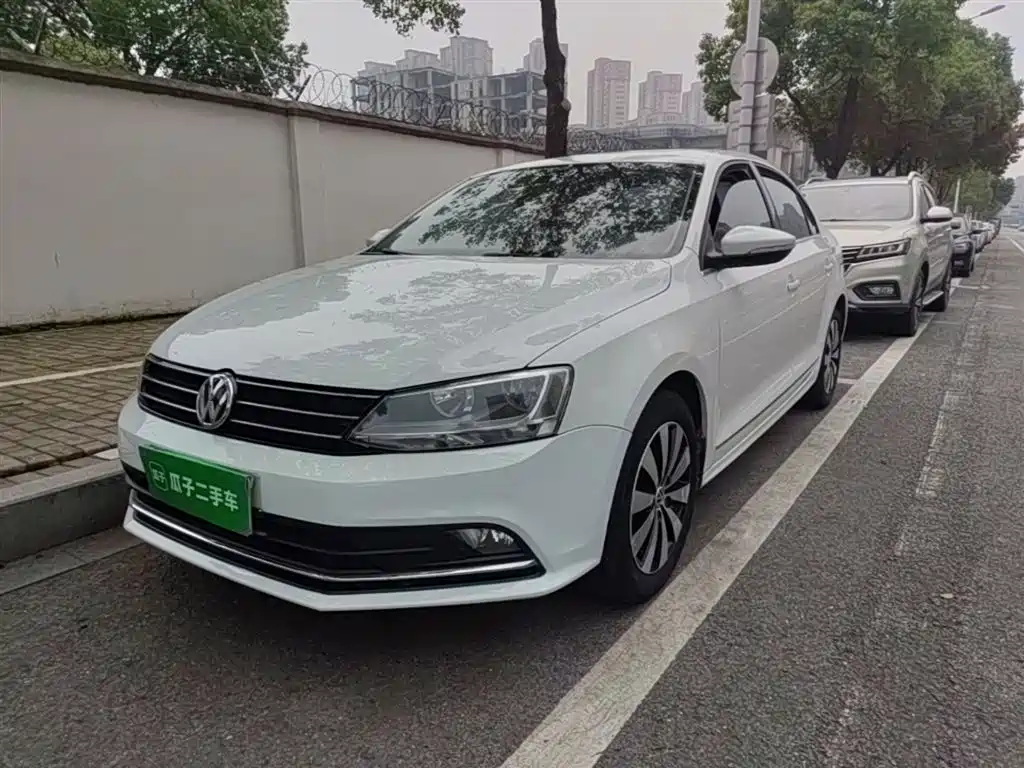 Volkswagen Sagitar 2017