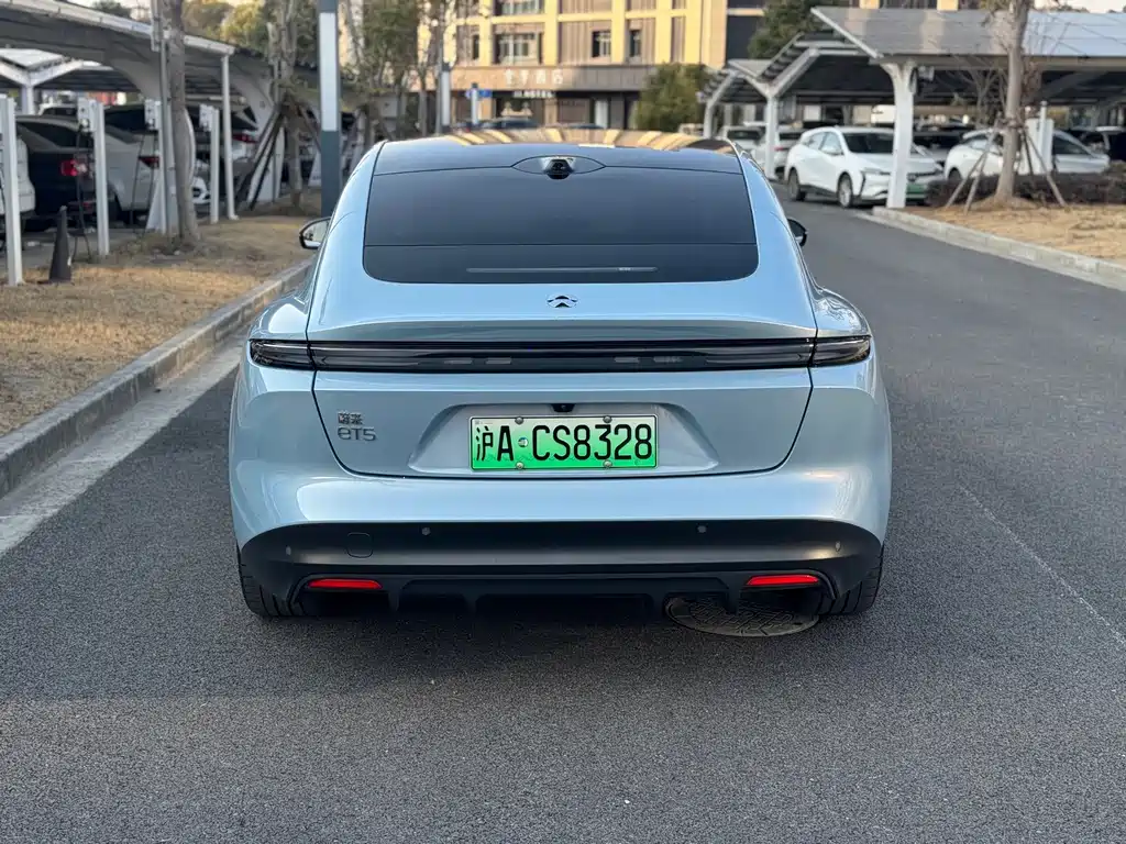 NIO NIO ET5