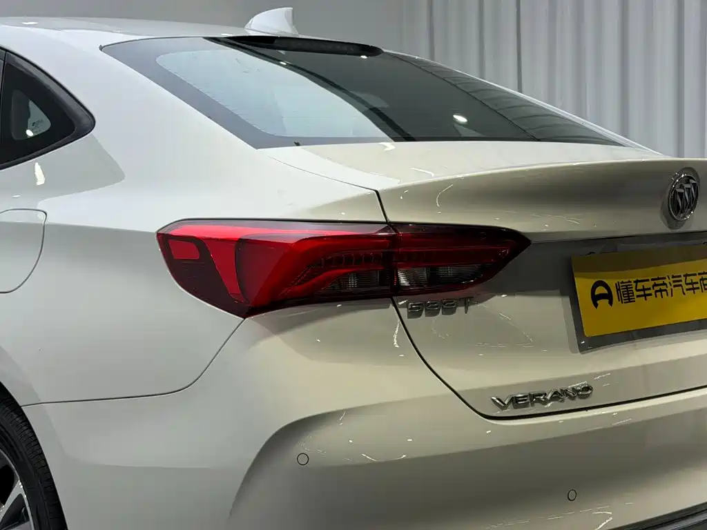 Buick Verano — миниатюра 16