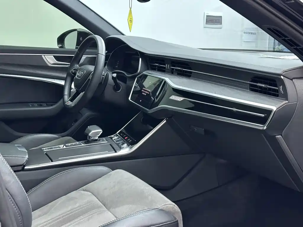 Audi A6L — миниатюра 16
