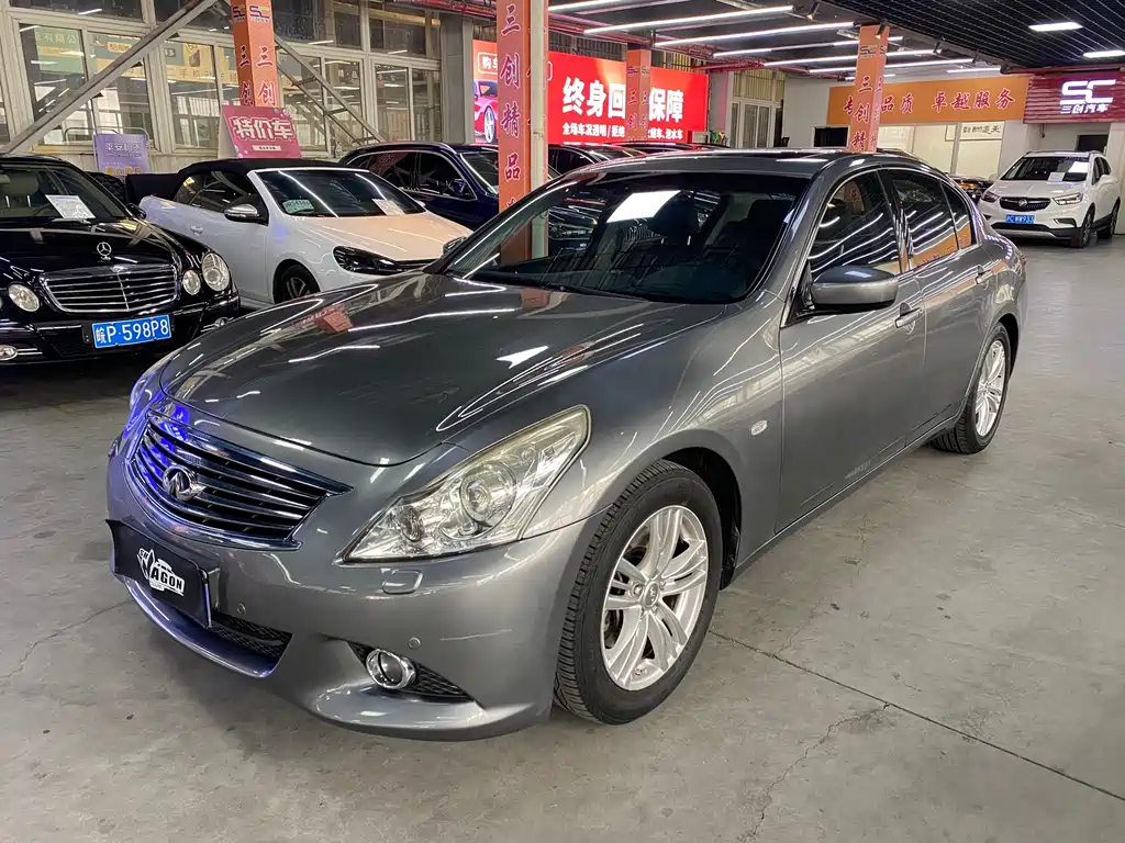 Infiniti G 2013