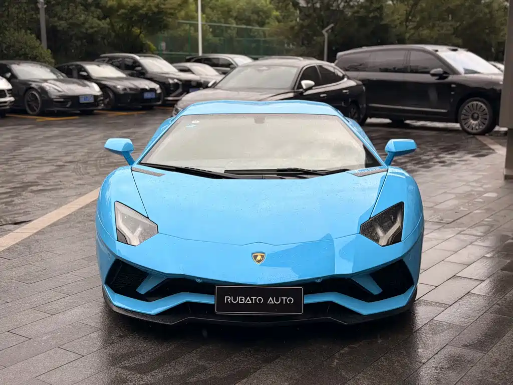 Lamborghini Aventador — миниатюра 9