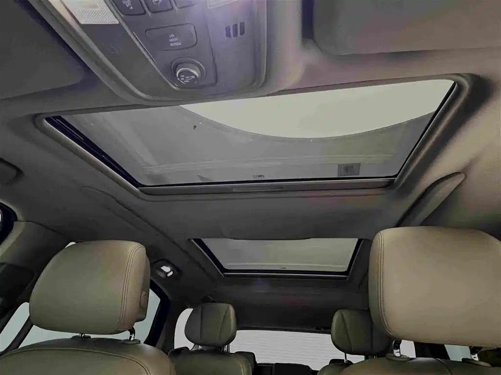 Buick GL8 — миниатюра 11