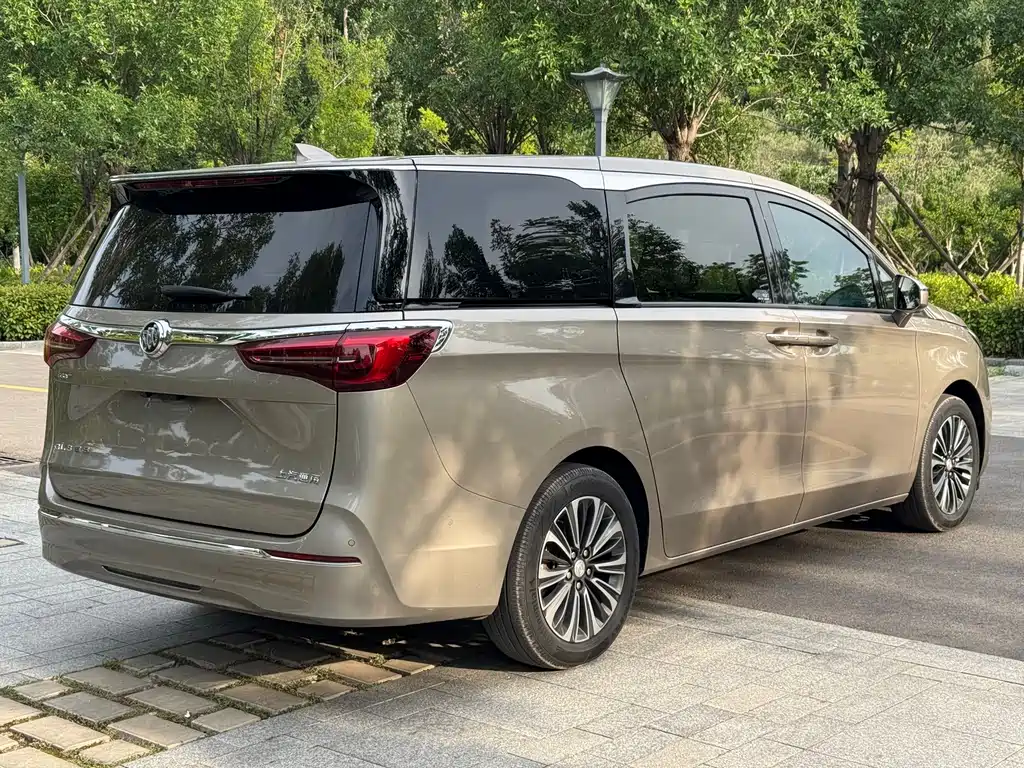 Buick GL8 2022 ES 653T Luxury