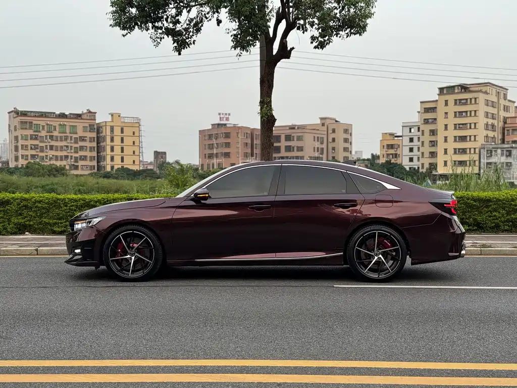 Honda Accord — миниатюра 7