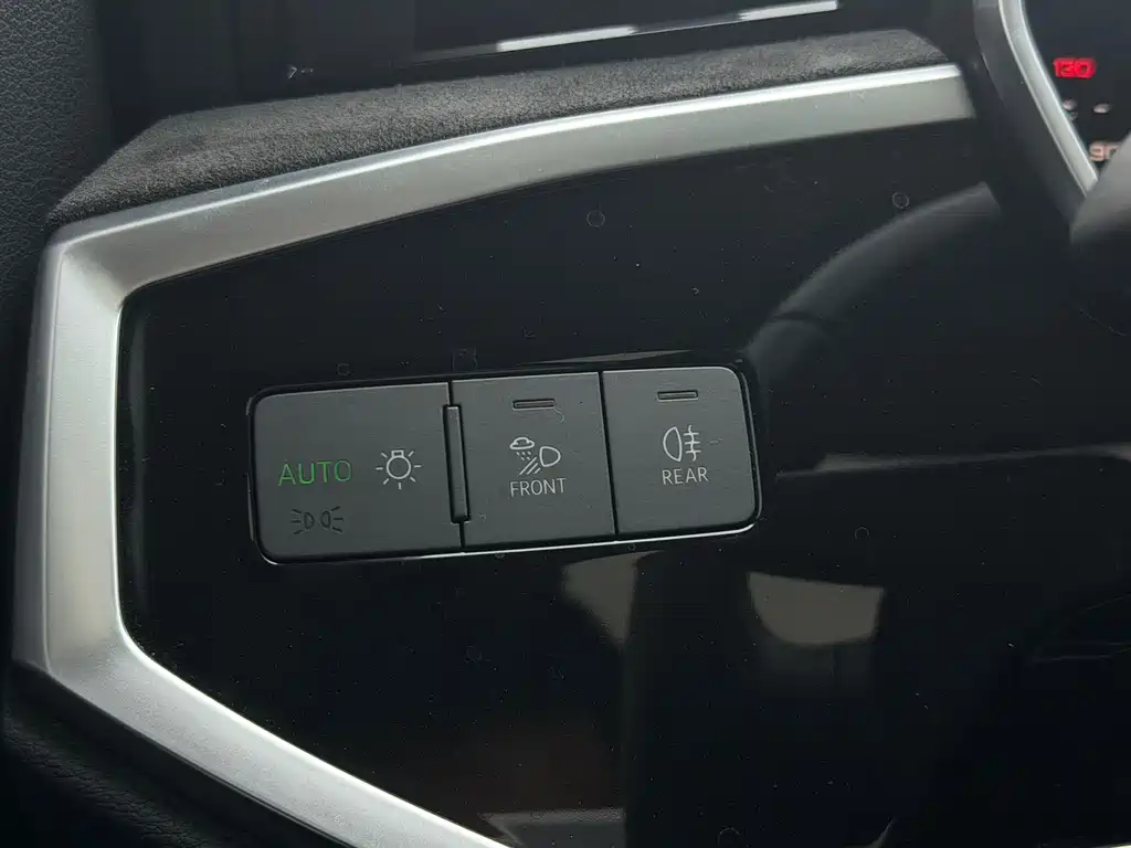 Audi Q3 — миниатюра 12