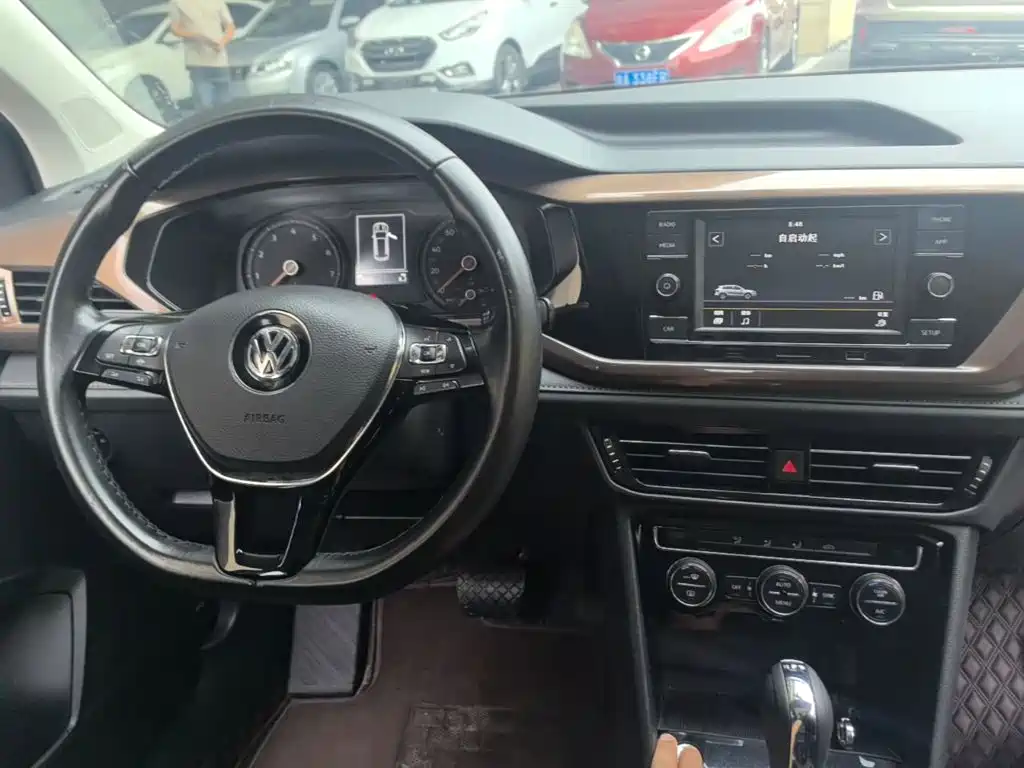 Volkswagen Tharu — миниатюра 10