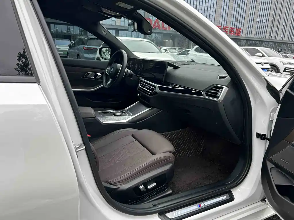BMW 3 Series — миниатюра 7