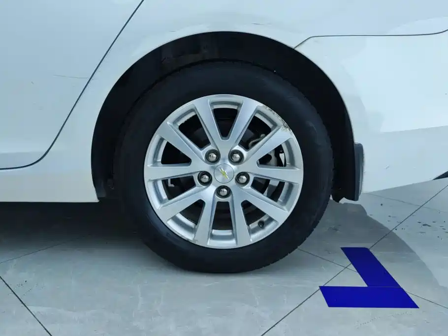 Chevrolet Malibu — миниатюра 6