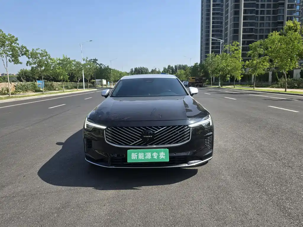 Volvo S90 2026 Luxury
