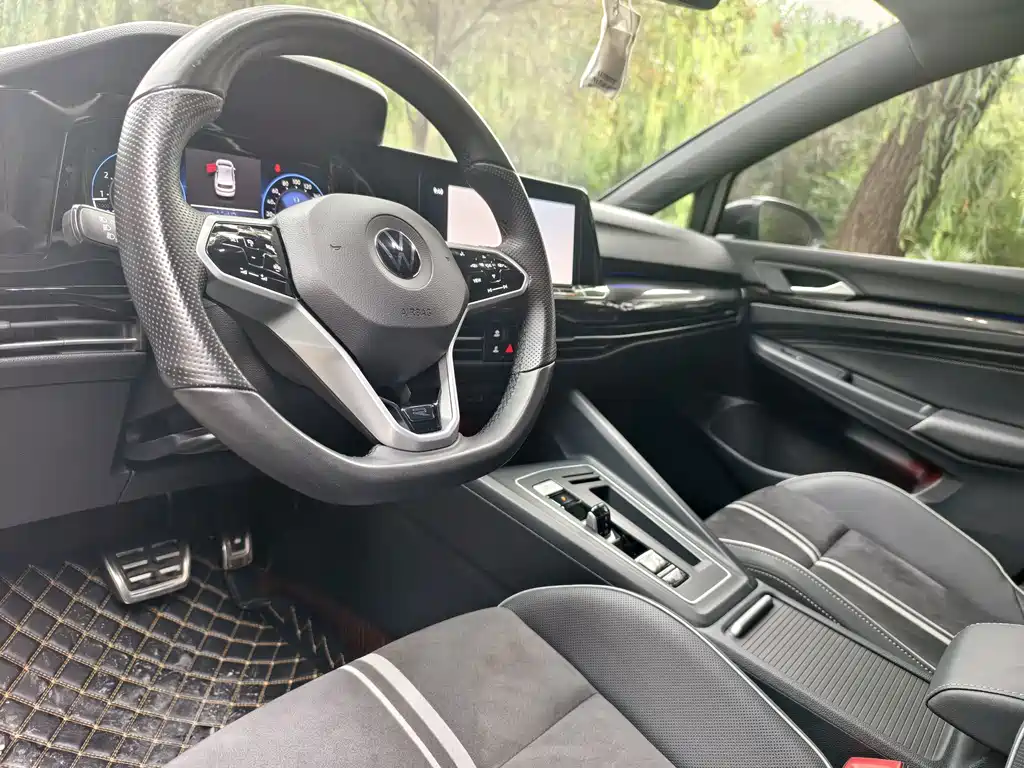 Volkswagen Golf — миниатюра 8