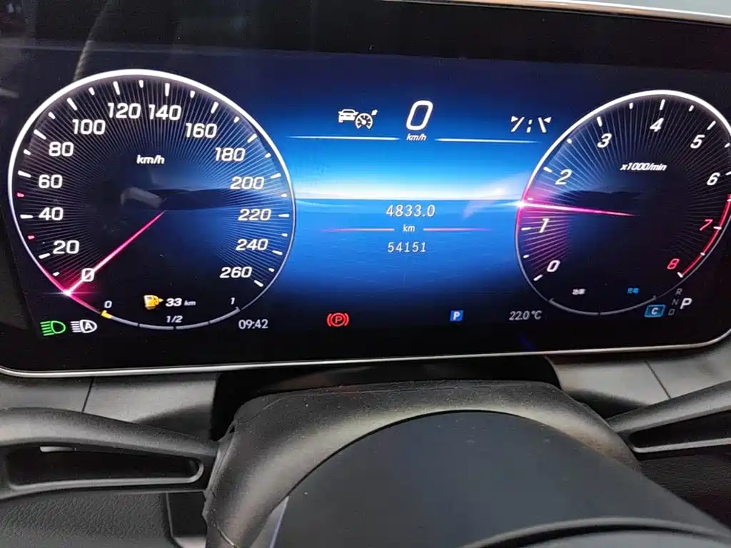 Mercedes-Benz GLC — миниатюра 12