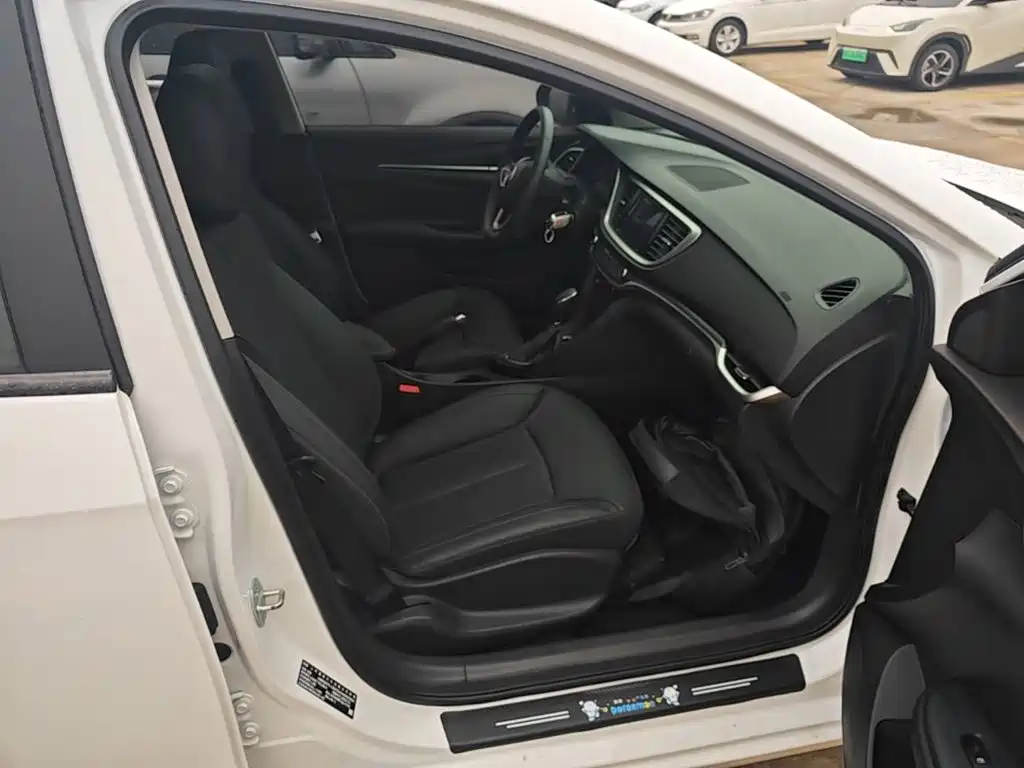 Buick Excelle — миниатюра 25