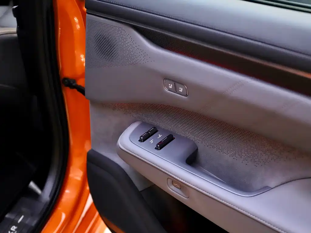 ZEEKR EXTREME KRYPTON 001