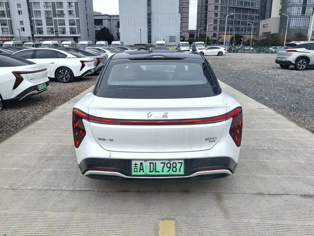 Hongqi HONGQI EH7