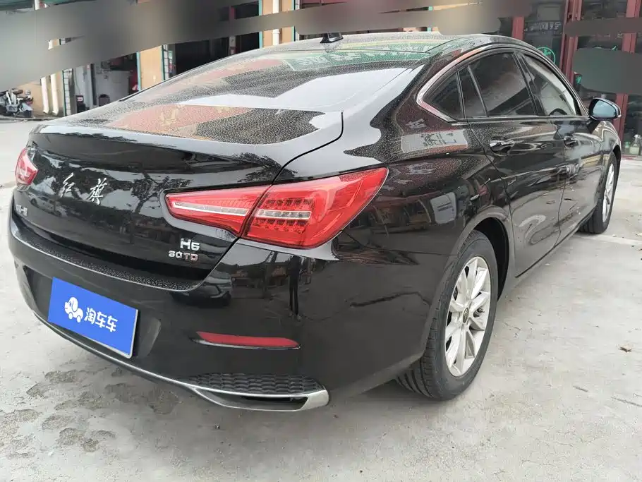Hongqi Hongqi H5 — миниатюра 3