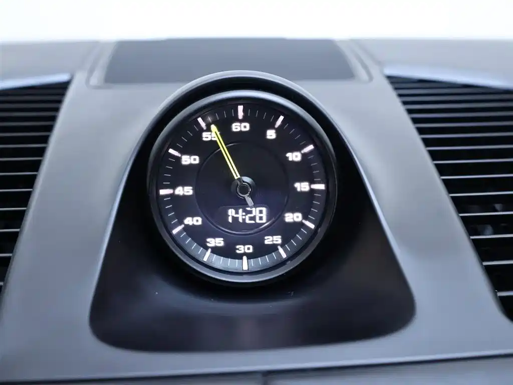 PORSCHE CAYENNE NEW ENERGY