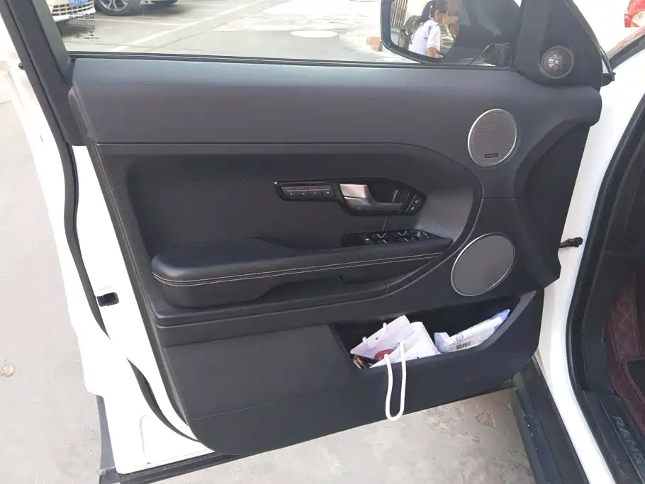 Land Rover Evoque (Import) — миниатюра 7